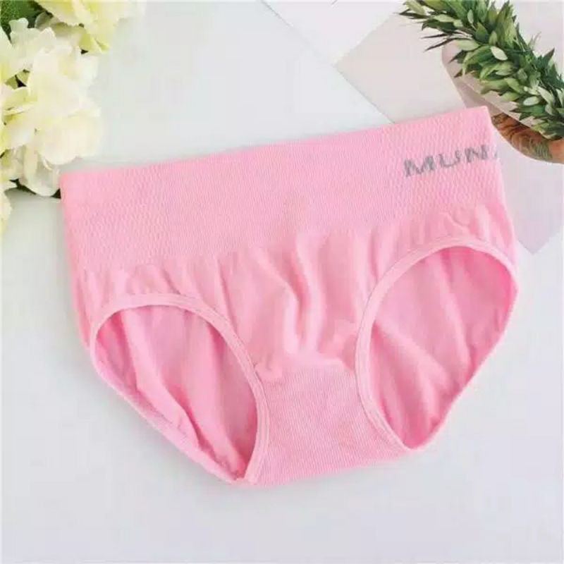 Celana Dalam Wanita MUNAFIE