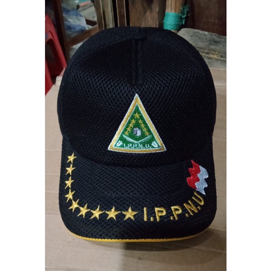 topi jaring IPPNU