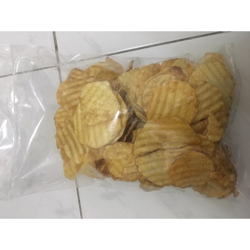 

Keripik Chitato Potato Chips Gurih