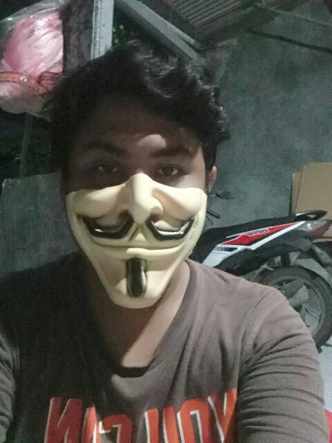 Masker 3D karet 3 lapis, bisa dicuci