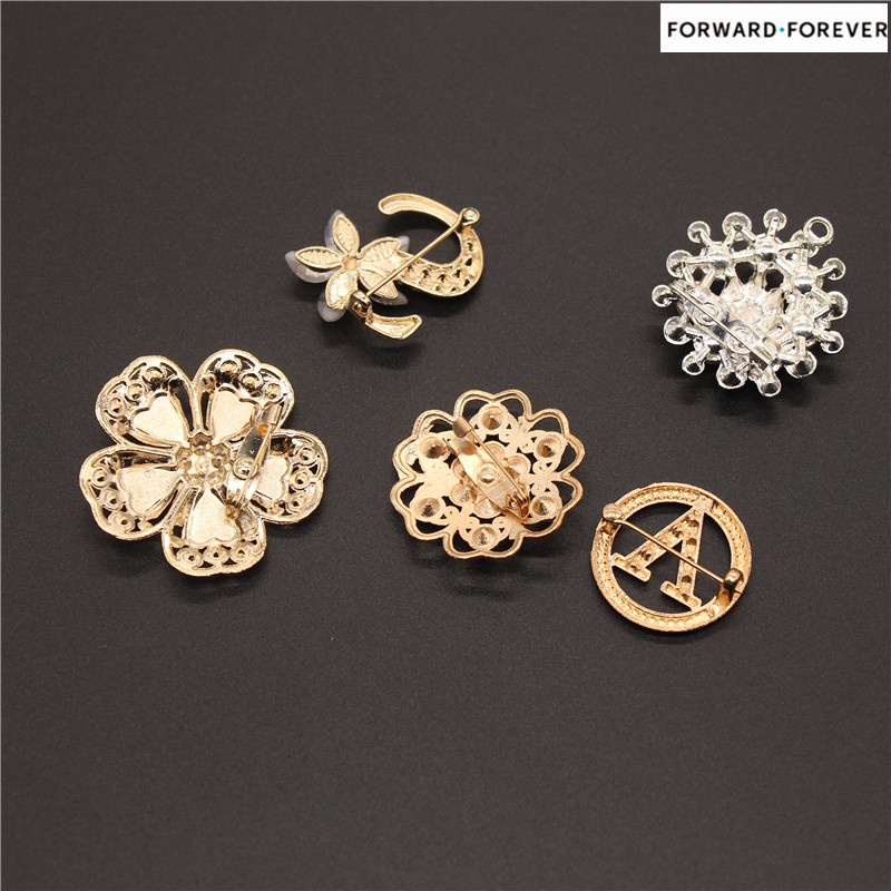 Simple and beautiful multifunctional brooch M70003