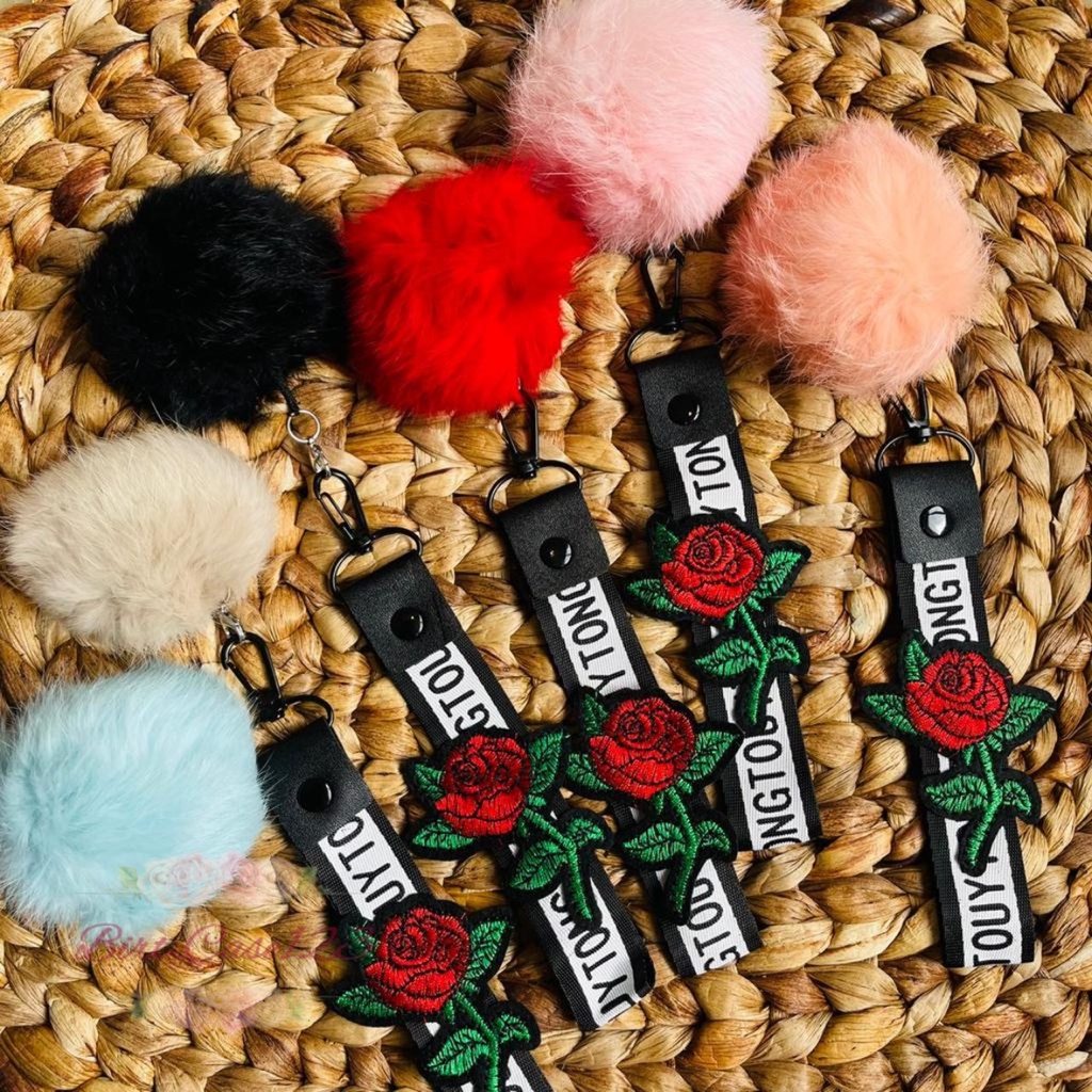 CANTOLAN GANTUNGAN STRAP HIASAN TAS KUNCI MOBIL MOTOR AKSESORIS MOTIF BULU POM POM POMPOM SERBAGUNA BC6278