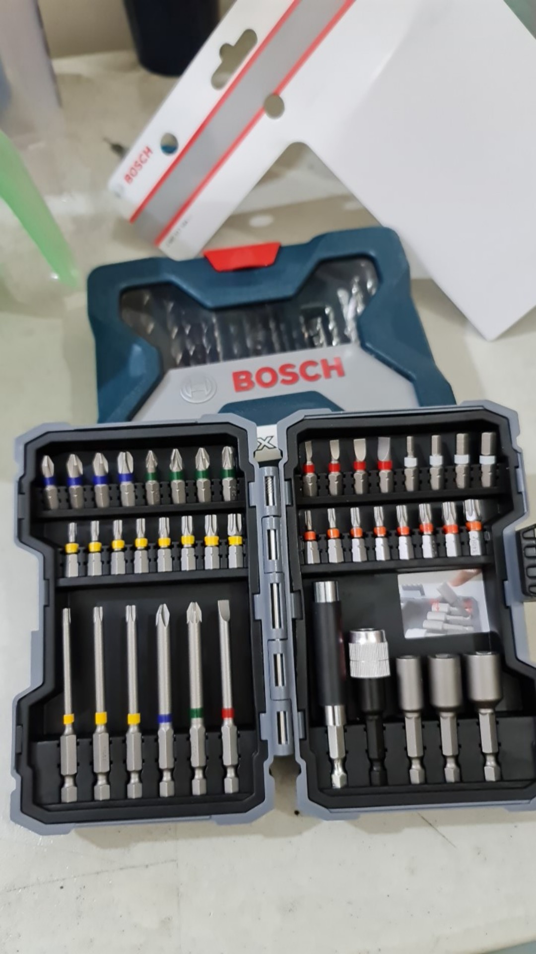 Bosch 43 Pcs Mata Obeng Set / Screwdriver Set