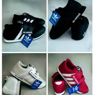 Sale sepatu  adidas anak  sneakers sekolah hitam putih merah 