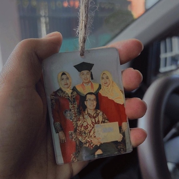 Gantungan Foto Mobil/Gantungan Akrilik/Gantungan Custom