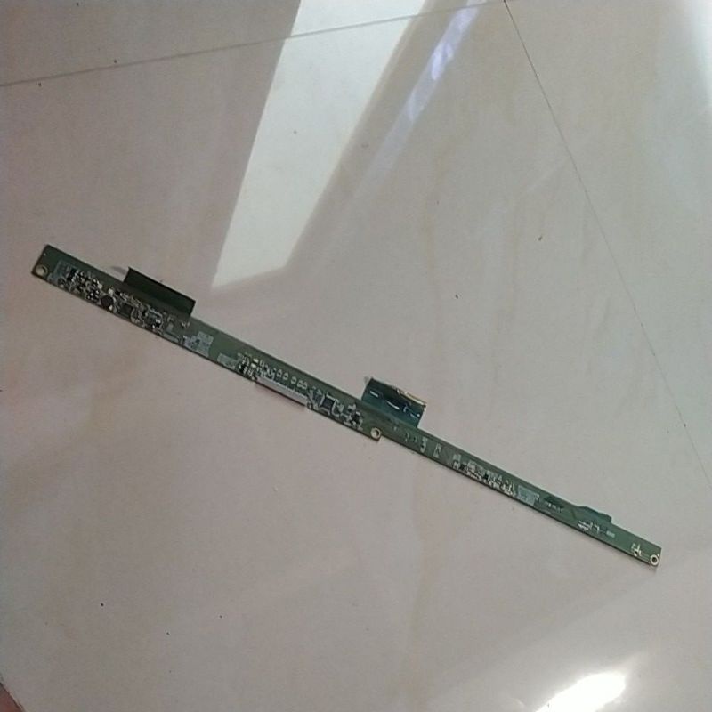 tcon timing control Polytron 22inc M215HTN01.1 CTRL BD 21M04-C05