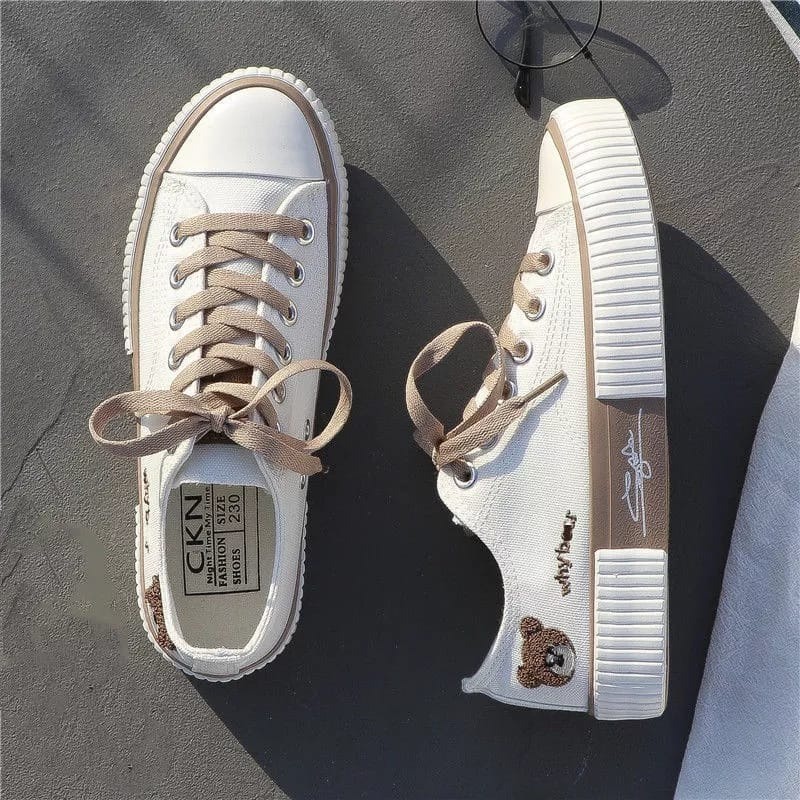 Sepatu Wanita Sneakers Kanvas Korea Teddy Bear Lucu 01-Putih Coklat