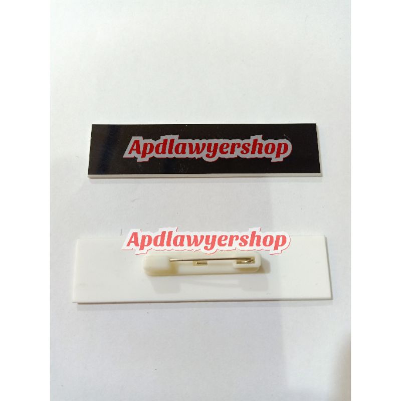 

Papan Nama Dada Peniti Acrylic Akrilik Gravo 2cm×8cm Bahan Name Tag Hitam Putih Tebal 2mm