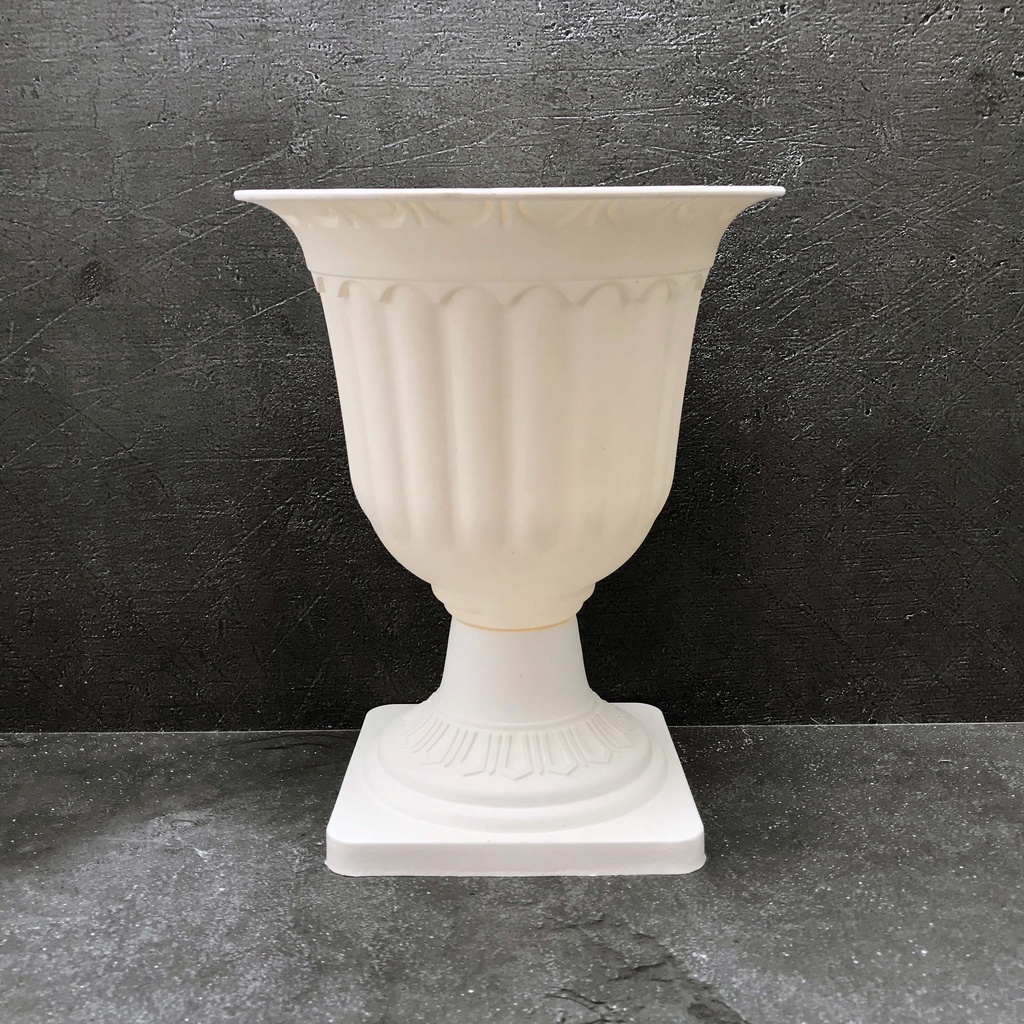 CANV Pot Plastik Klasik Tinggi 25 cm Diameter 20.5 cm, Vas Bunga