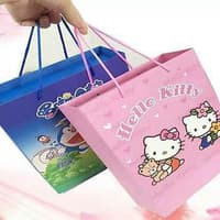 Set mangkok sendok sumpit karakter