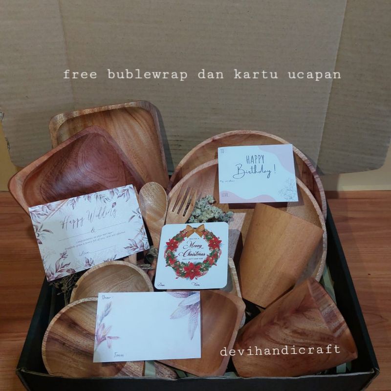 

hampers/hampers wedding/souvenir/kado/hadiah set alat makan kayu mahoni A014
