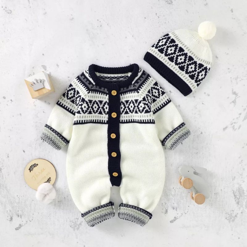 Jumper rajut kupluk jumpsuit bayi