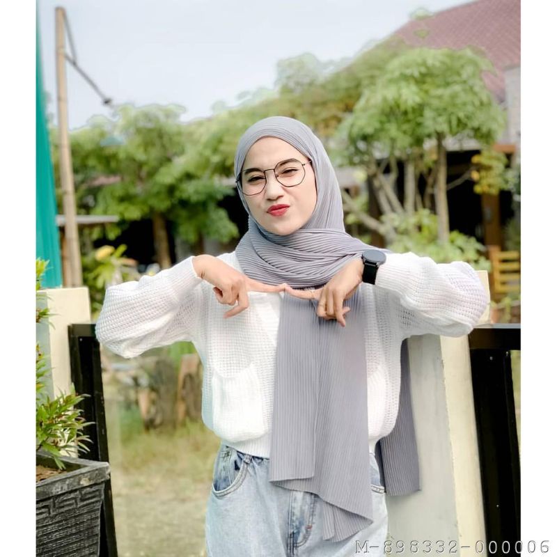 HIJAB WANITA PASHMINA PLISKET FULL HYGET VYLI-046Variasi：RANDOM WARNA, HITAM, NAVY, ABU DARK GREY, M