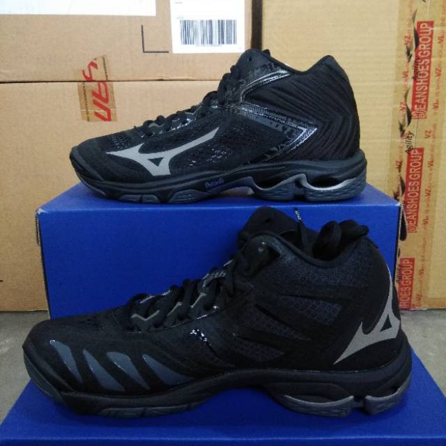 mizuno wave z5 mid