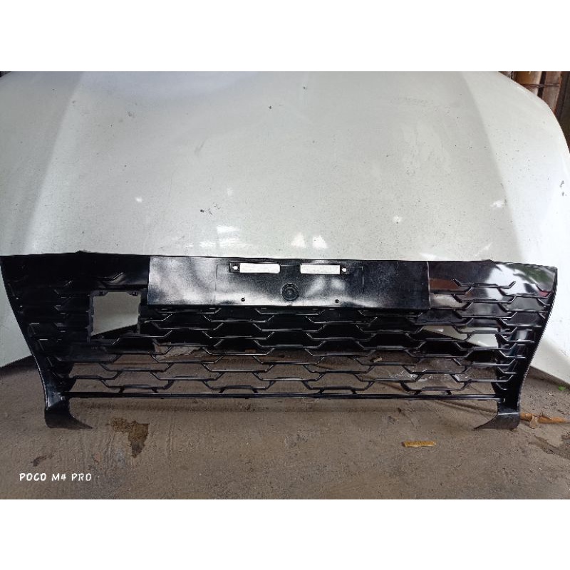 ram bemper/gril bawah Yaris TRD 2018 2019 original