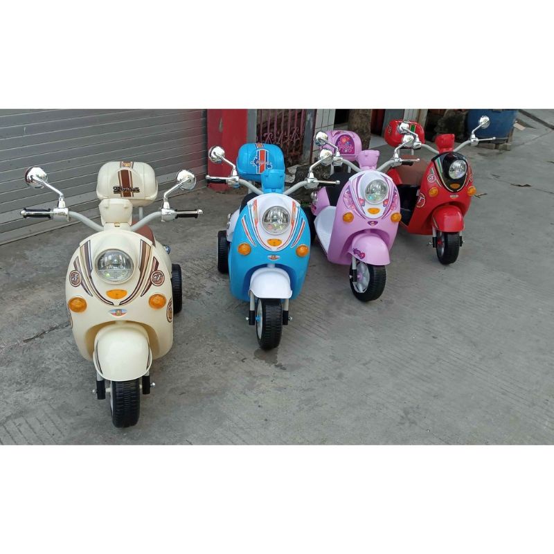 Mainan motor aki anak scoopy