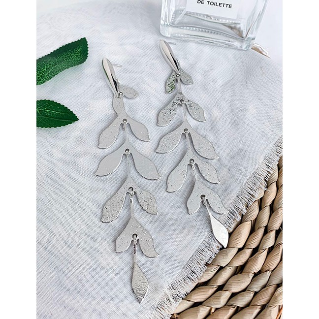 LRC Anting Tusuk Fashion Alloy Tree Stud Earrings D96421