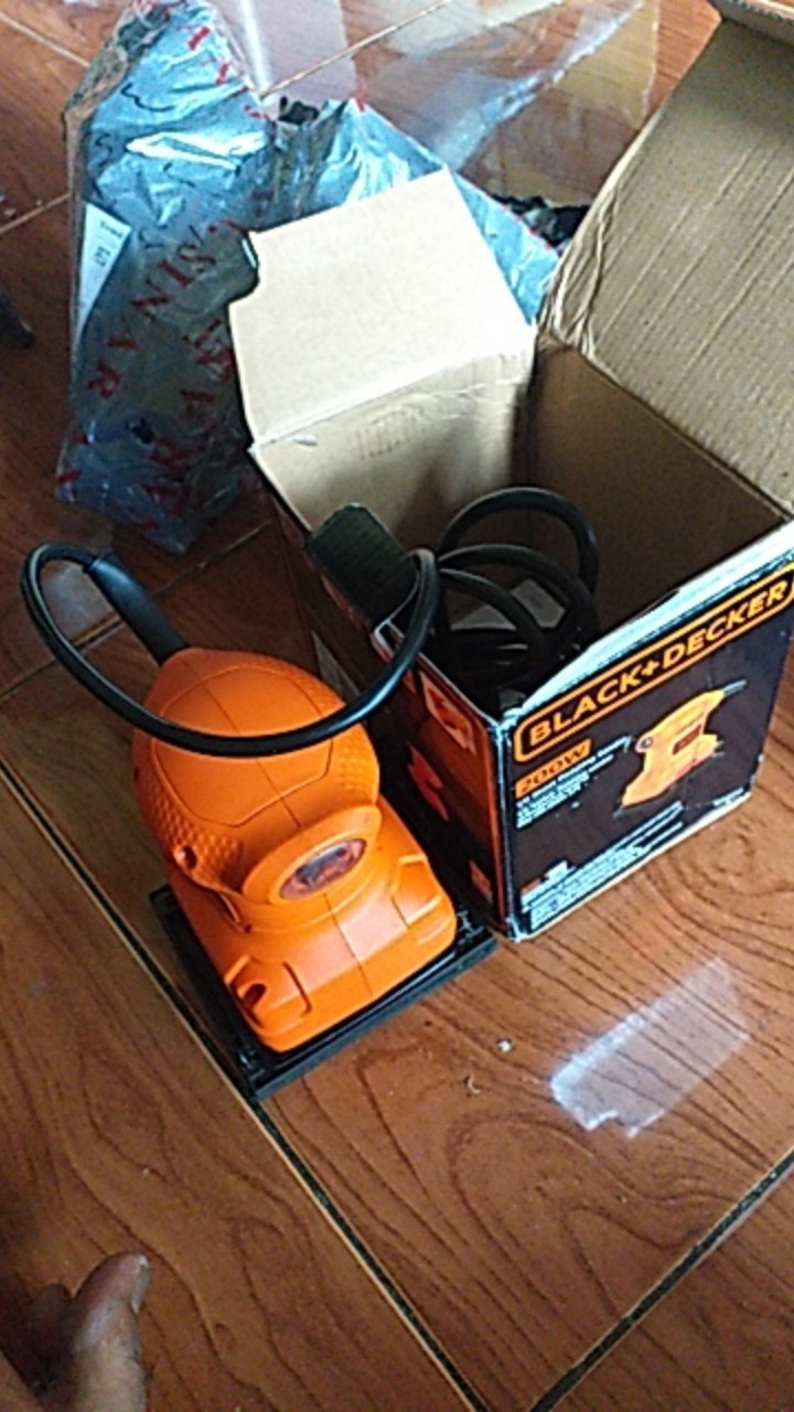 Mesin Amplas / Sander Black & Decker Sander Blackdecker