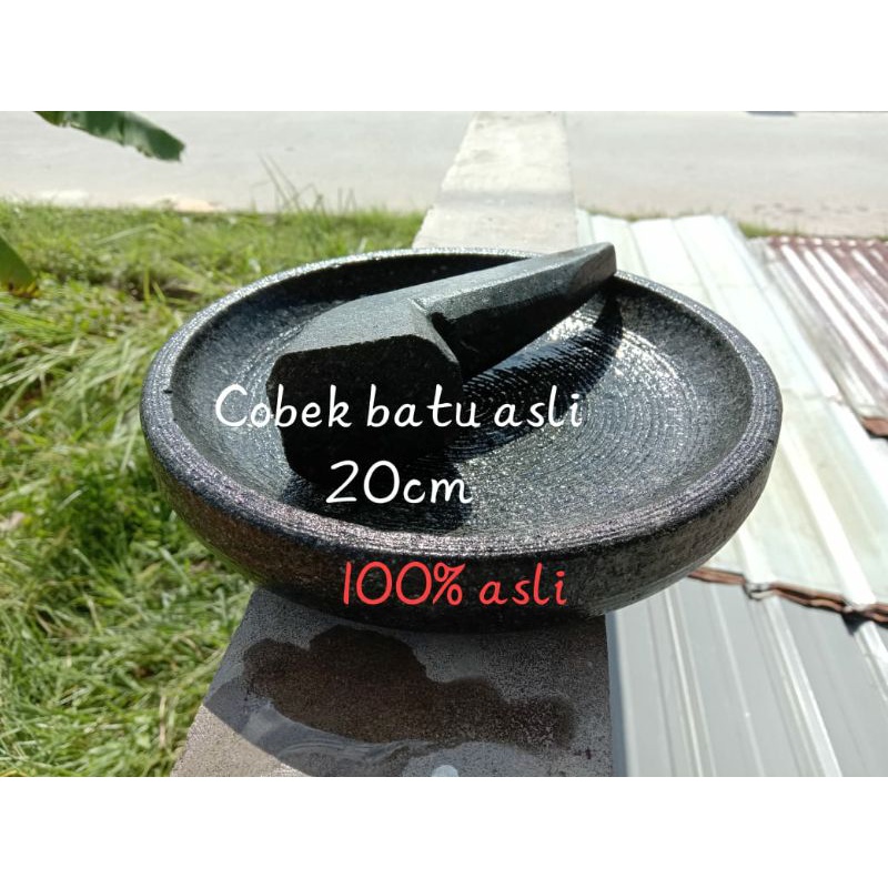 cobek batu uk. 20 cm.100% asli batu gunung. 1 set dengan ulekannya