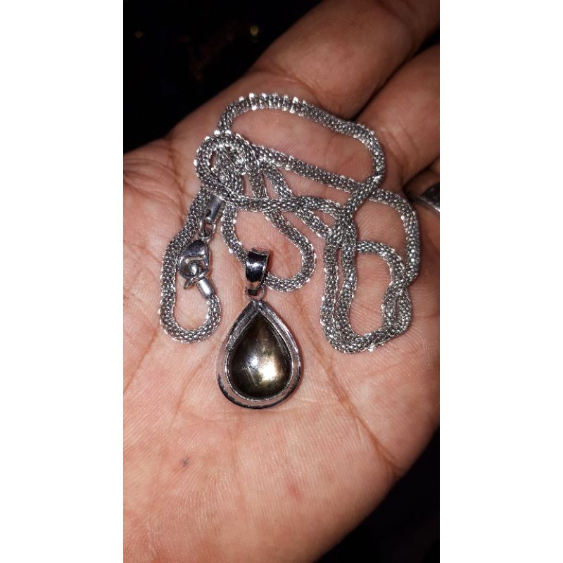 liontiine batu black safir star asli