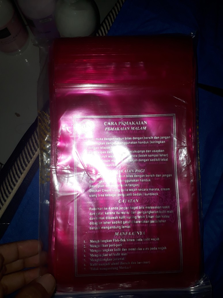 Plastik Klip Hn Cream Uk Kecil 12x20