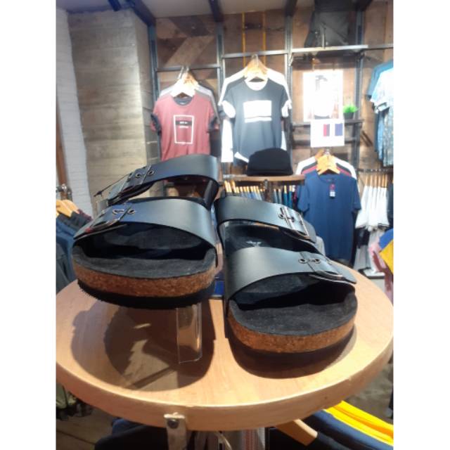 SANDAL 3 SECOND HITAM