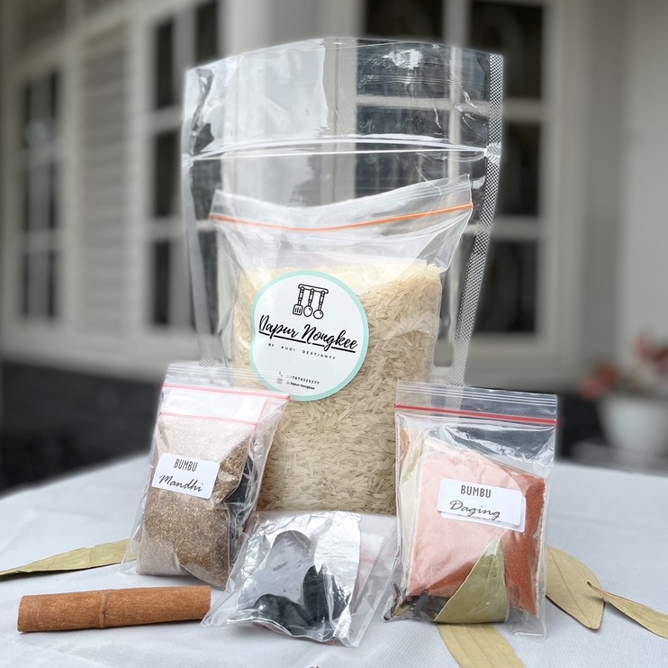 

ADY78 Nasi Mandhi Beras Basmati 1kg dengan Bumbu Nasi Mandhi Nasi Mandhi