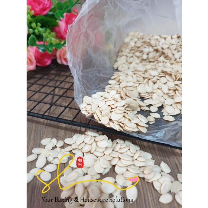 

Kuaci Kwaci Putih Kupas Kulit Matang Isian Mooncake Kue Bulan 250gr