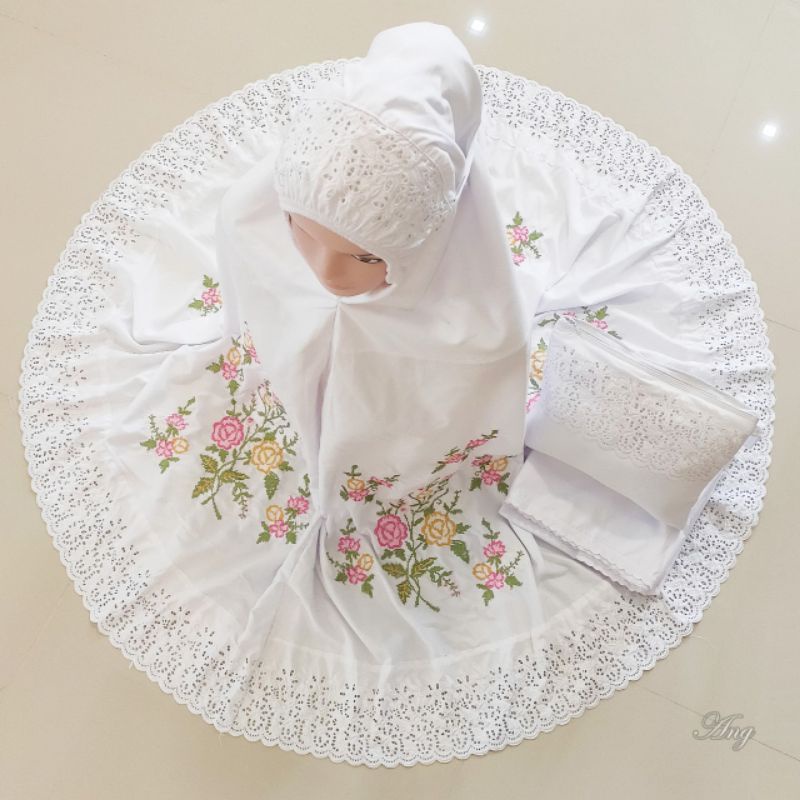 Mukena Khadijah Bordir Strimin ( Kristik ) bahan Katun Mikro khas Bukittinggi / Padang