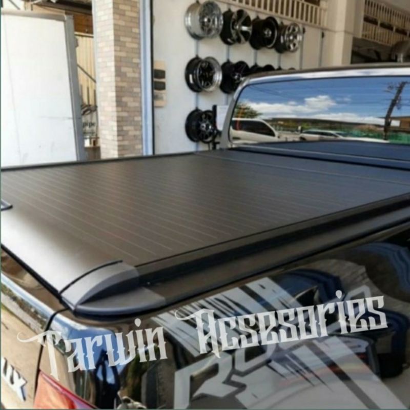 Tutup bak hilux 2016-2021 model roller lid