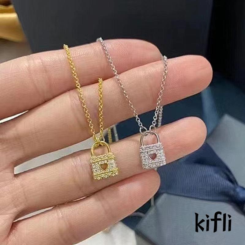 Kalung Rantai Liontin Gembok Hati Hollow Hias Berlian Imitasi Untuk Wanita / Hadiah Valentine