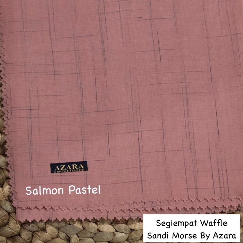 HIJAB SEGIEMPAT VOAL WAFFLE LASER CUT SANDI MORSE BY AZARA-Salmon pastel