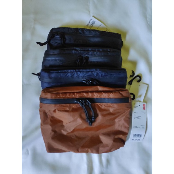 tas fanny uniqlo