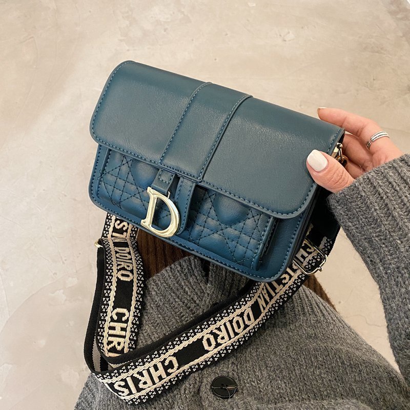 (2Pc Bisa 1Kg)GTBI998875228 New arrival  !!! Tas Selempang Wanita Import Premium