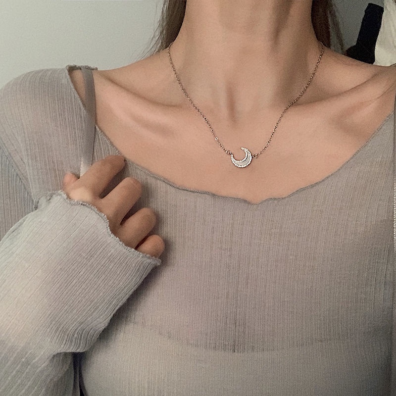 Fashion Moon Pendant Simple Necklace Accessories Ins Wind Cold Necklace Clavicle Chain Necklace for Women