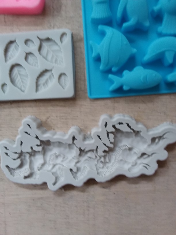 Cetakan Es Krim / Sabun Bentuk Lumba Bahan Silikon