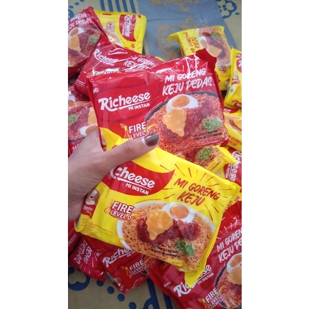 

MIE RICHEESE VIRAL KEJU PEDAS LV3
