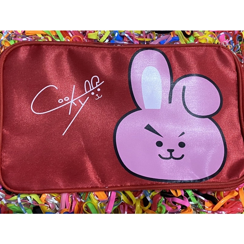 

Pouch Karakter BT21