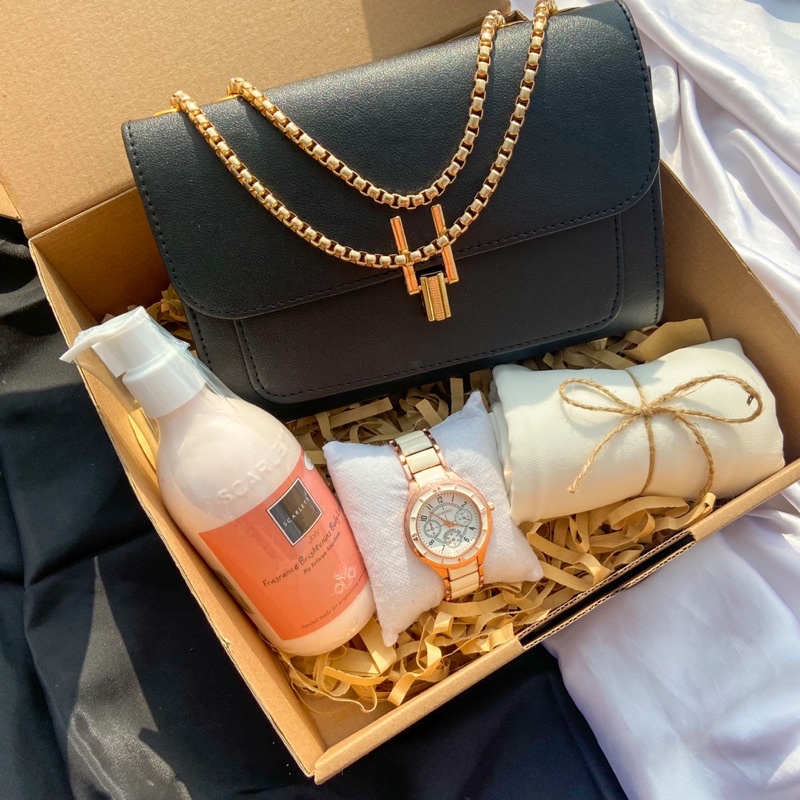 KADO PACAR TAS SELEMPANG CEWEK HAMPERS [KDW020] TAS 2525 OUTFIT CEWEK