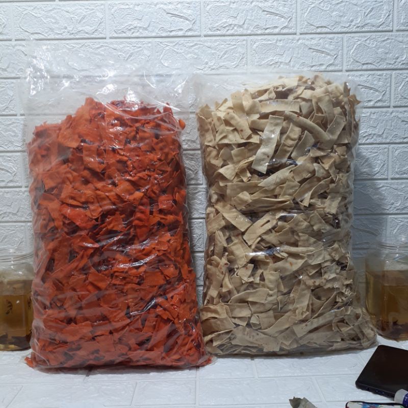 

kerupuk selondok putih kemasan 1 ball isi 5kg mentah