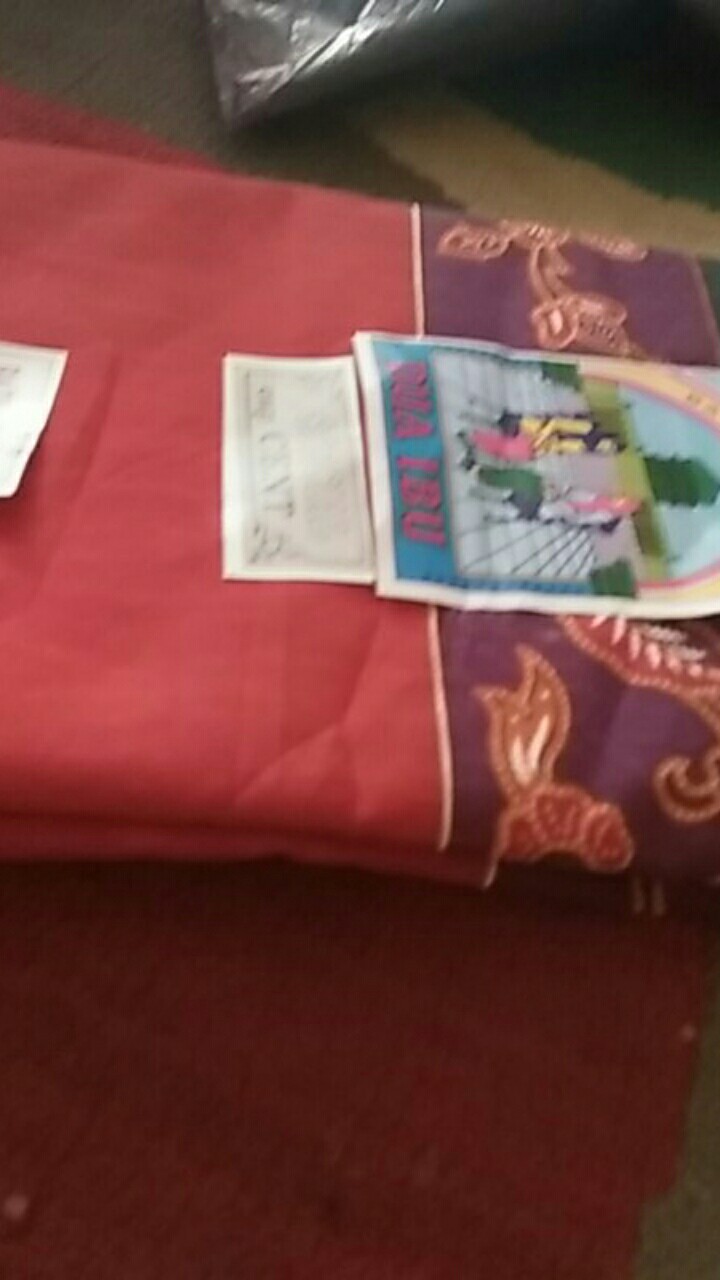 Sarung Batik Wanita Dua Ibu Cap Cent