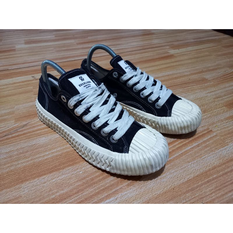 Sepatu excelsior second size 41