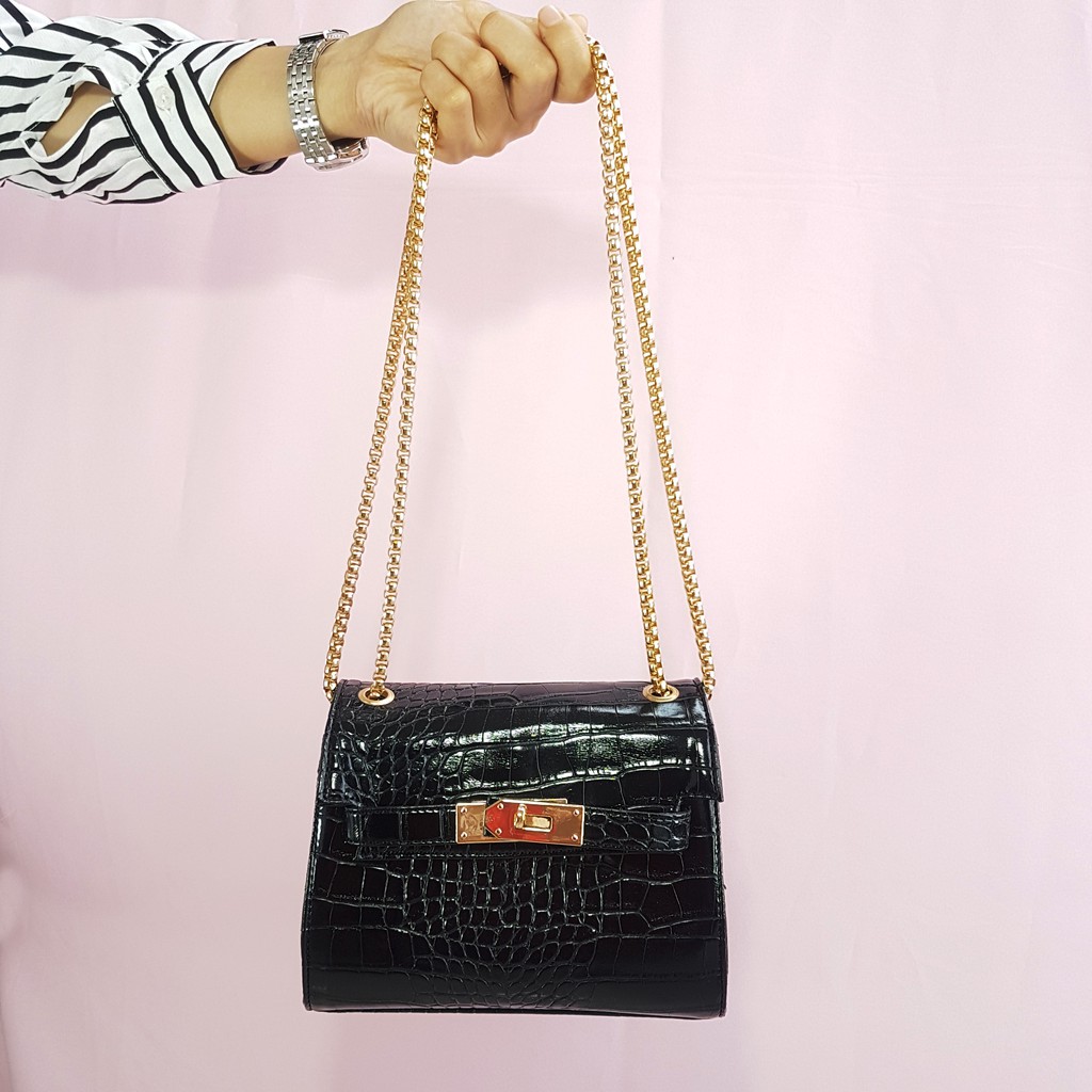 Tas selempang wanita Bena sling bag hitam Shopee Indonesia
