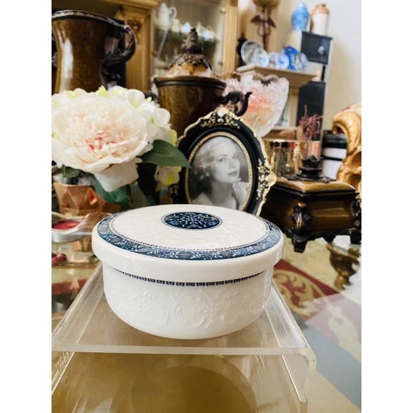 Wadah Saji Mangkok Tutup Saint James Okja Hab / WC Mewah Cantik
