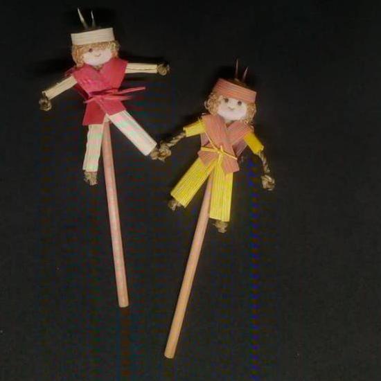 

[kzx⭐491] Boneka Pensil Kulit Jagung Klobot Warna Mix K0DE⭐764