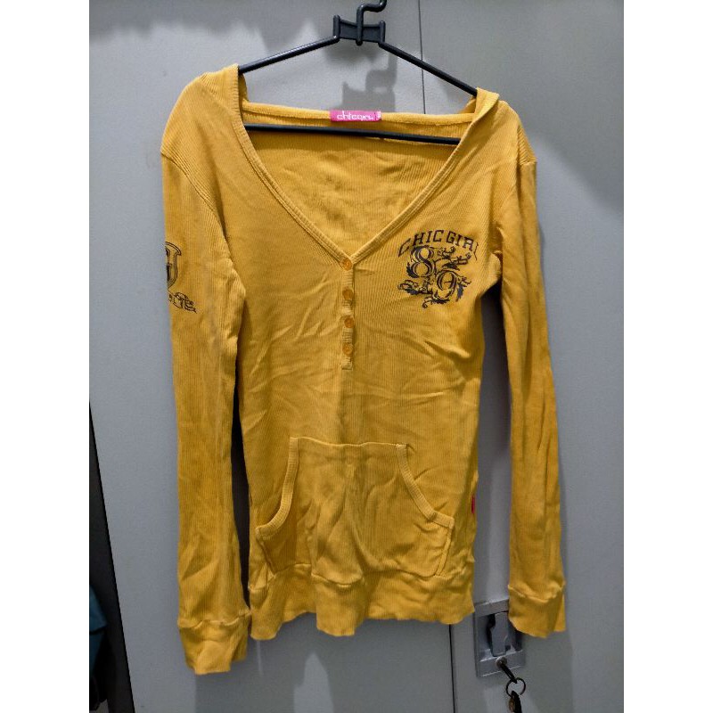 Preloved hoodie Chic girl