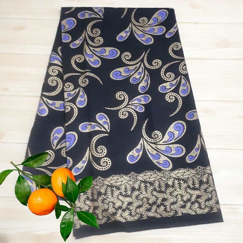 kain batik prada emas