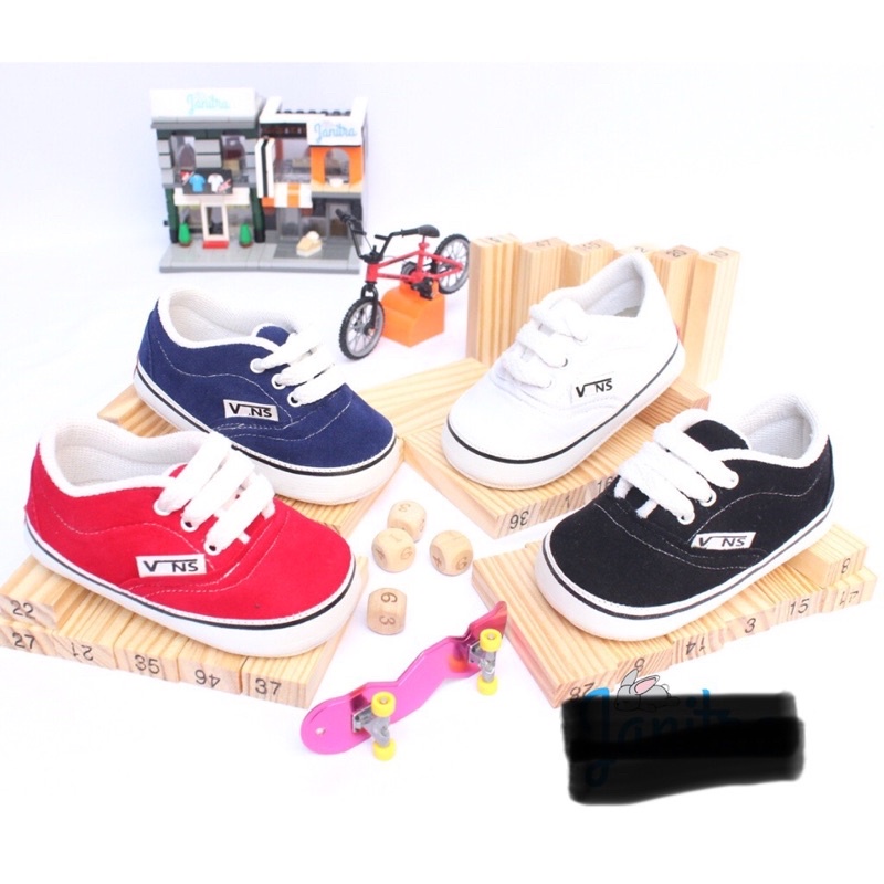 Baby shoes prewalker unisex sepatu bayi gendong belajar jalan california