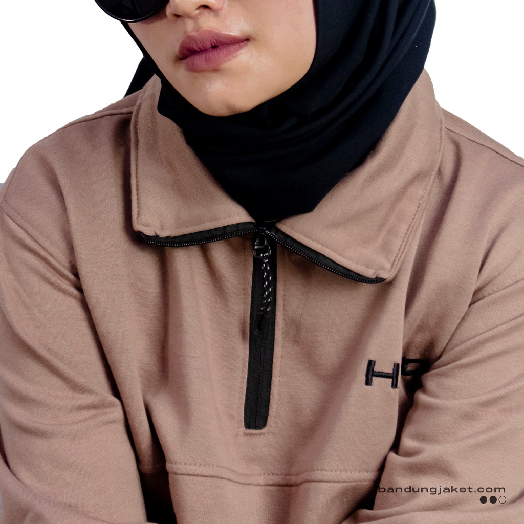 Holyrider Turtleneck Zipper  Black Mocca II  Sweater kerah tinggi trendy