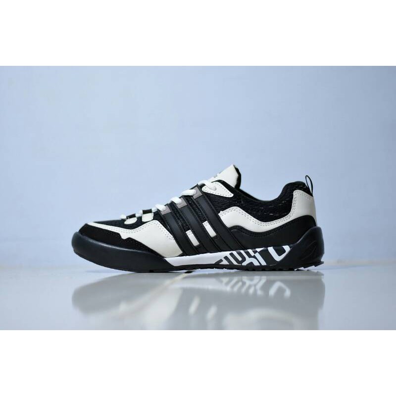 terrex adidas swift solo